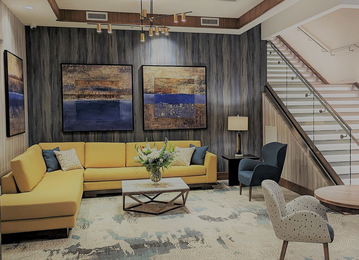 DoubleTree lobby lounge